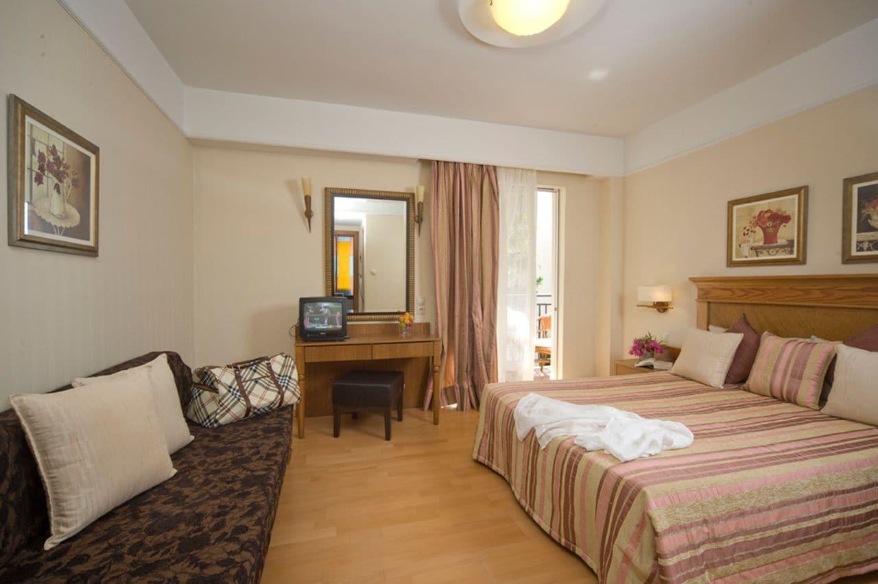 Hotel Ideon 레팀노 외부 사진