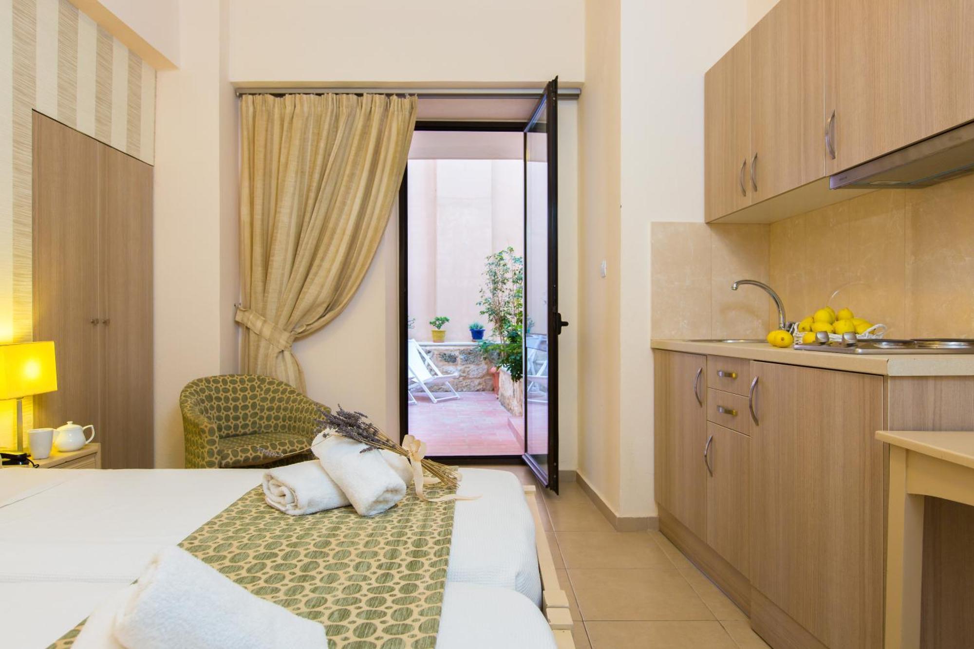 Hotel Ideon 레팀노 외부 사진