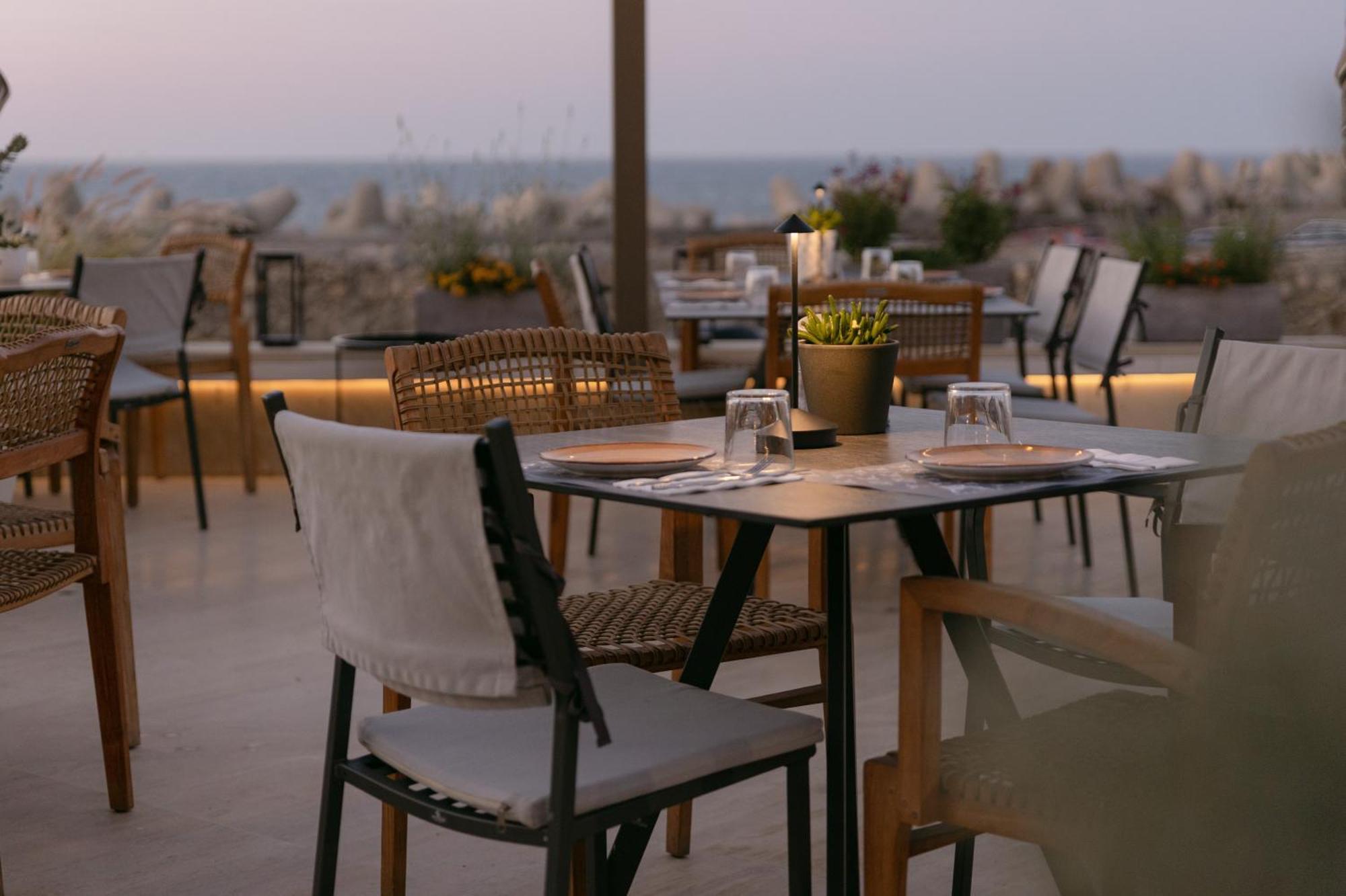 Hotel Ideon 레팀노 외부 사진