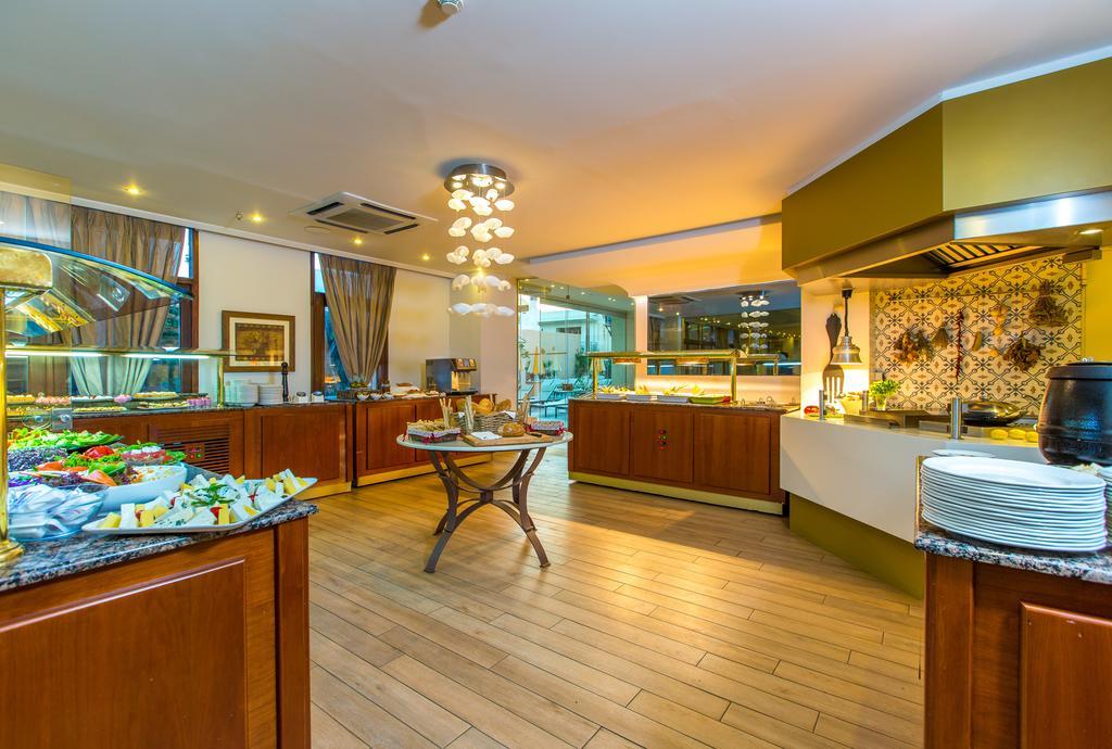 Hotel Ideon 레팀노 외부 사진